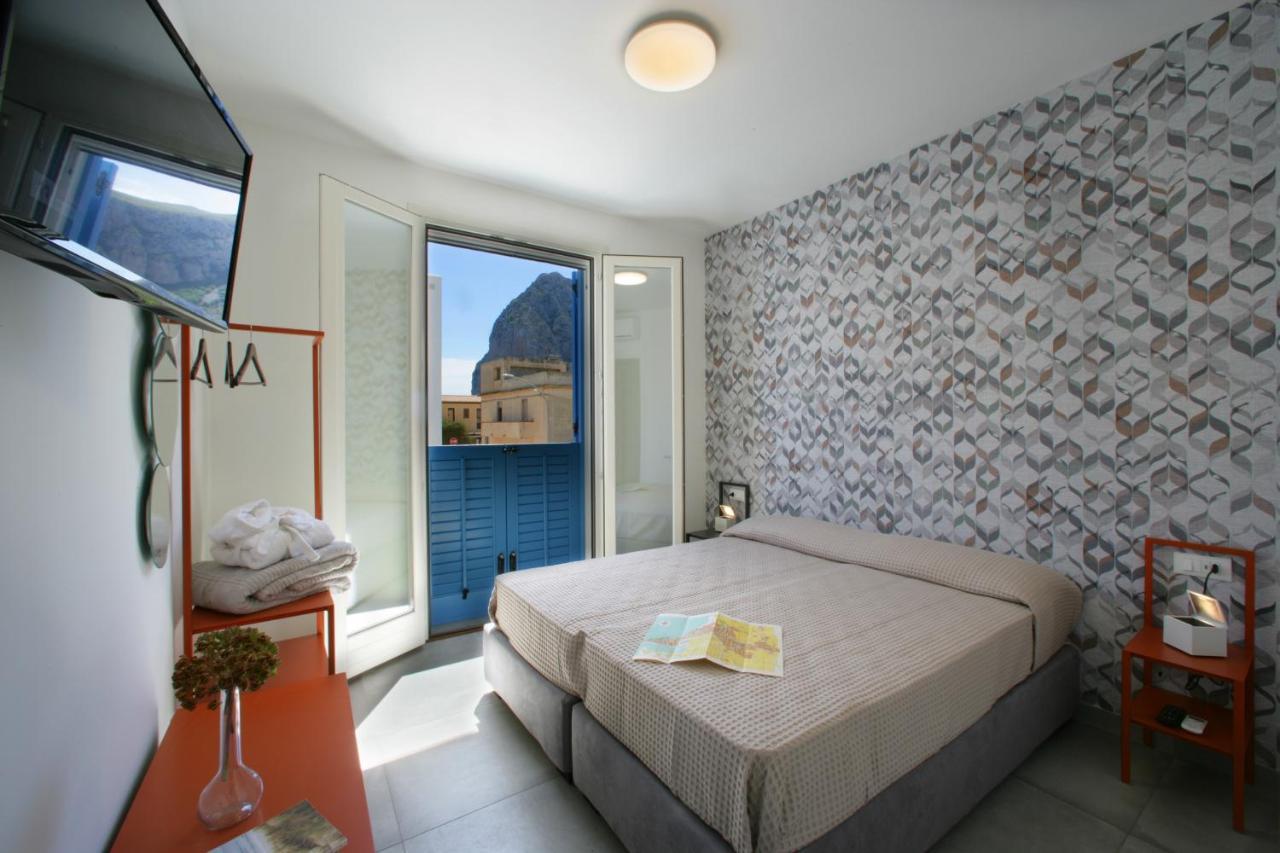 Itaca E Medea - Appartamenti Con Idromassaggio In Terrazza San Vito Lo Capo Bagian luar foto