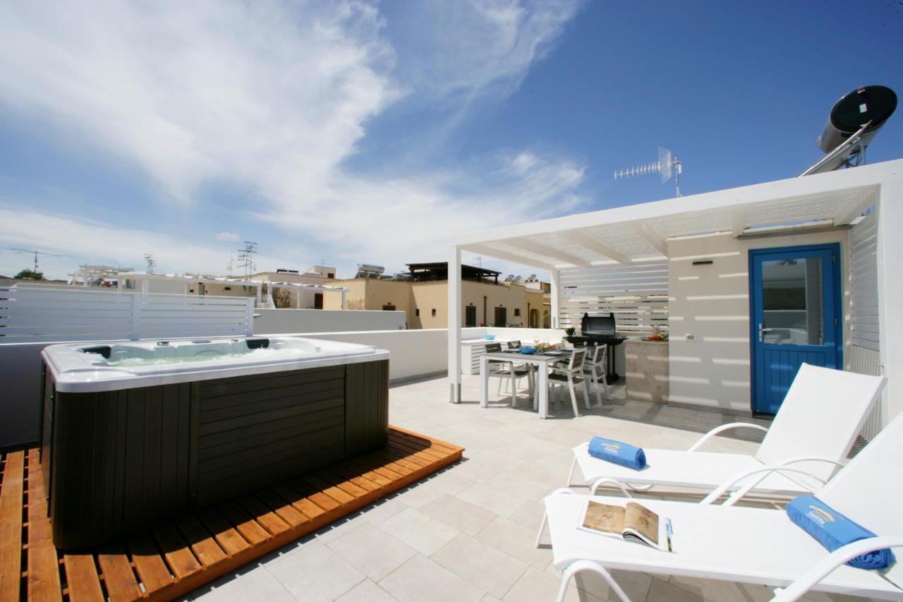 Itaca E Medea - Appartamenti Con Idromassaggio In Terrazza San Vito Lo Capo Bagian luar foto